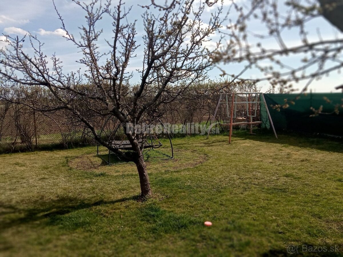 Parádny pozemok s mobilným domom na predaj - 13