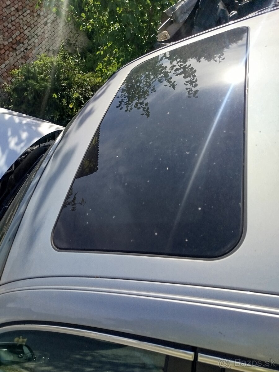 BMW E60 rozpredám 160kw automat - 13