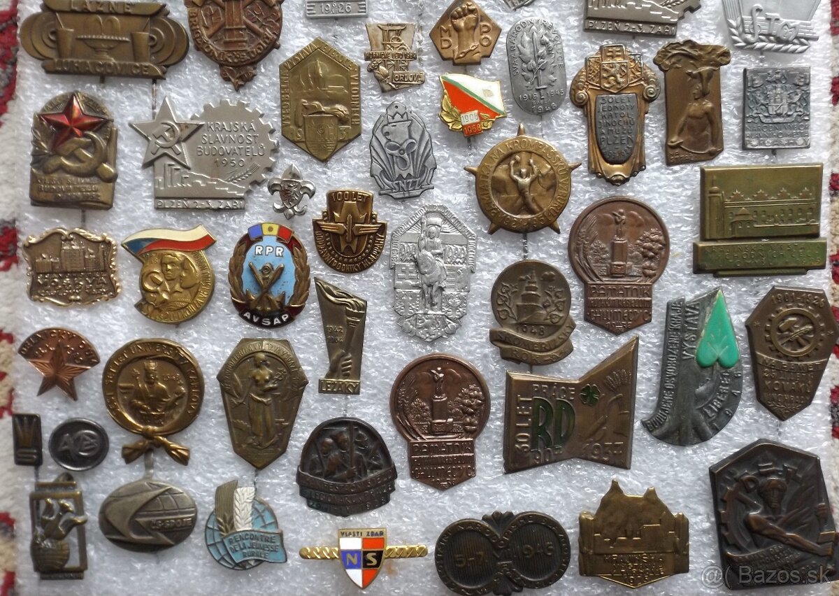 odznaky - rozličné druhy - 13