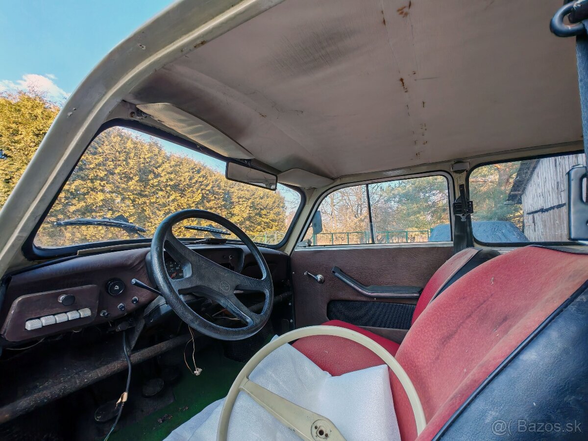 Trabant P50 kombi - 13
