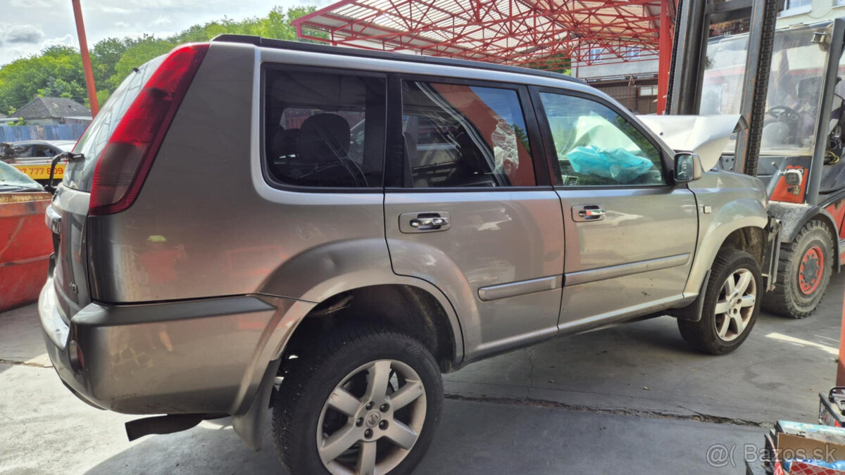 Nissan X-Trail 2,2DCi 100kw - 13