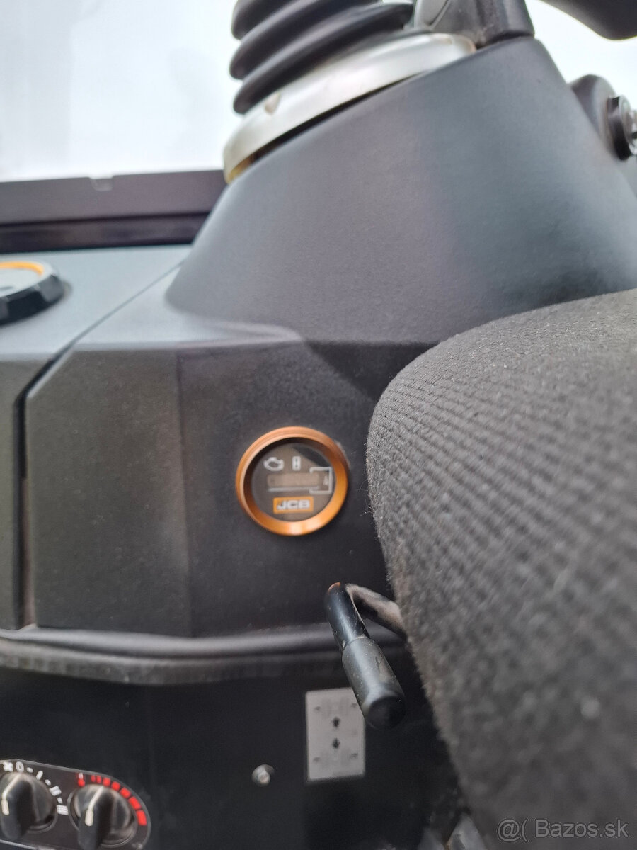 JCB 16 C-1, 2019 super stav a výbava - 13