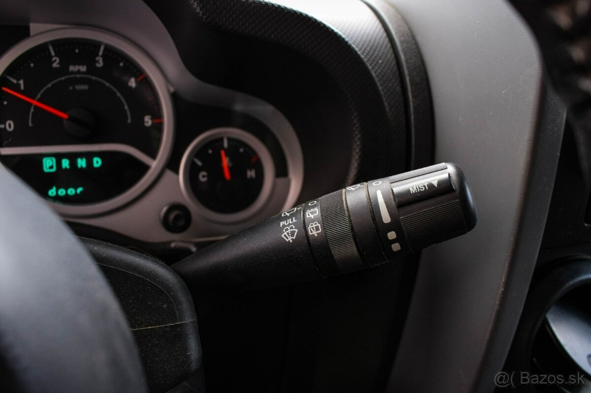 Jeep Wrangler 2.8 CRD Sport A/T - 13