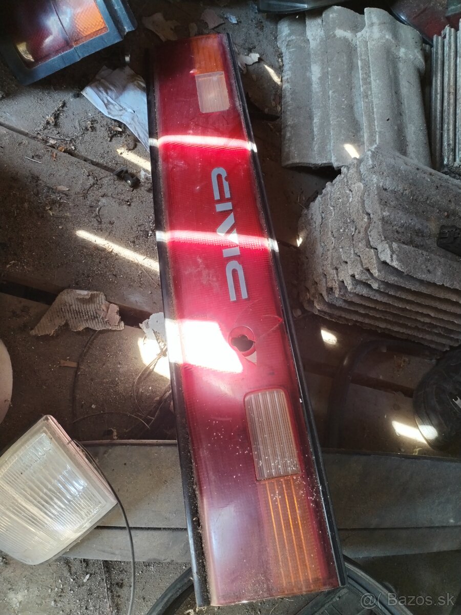 Rozne svetla predne aj zadne - 13