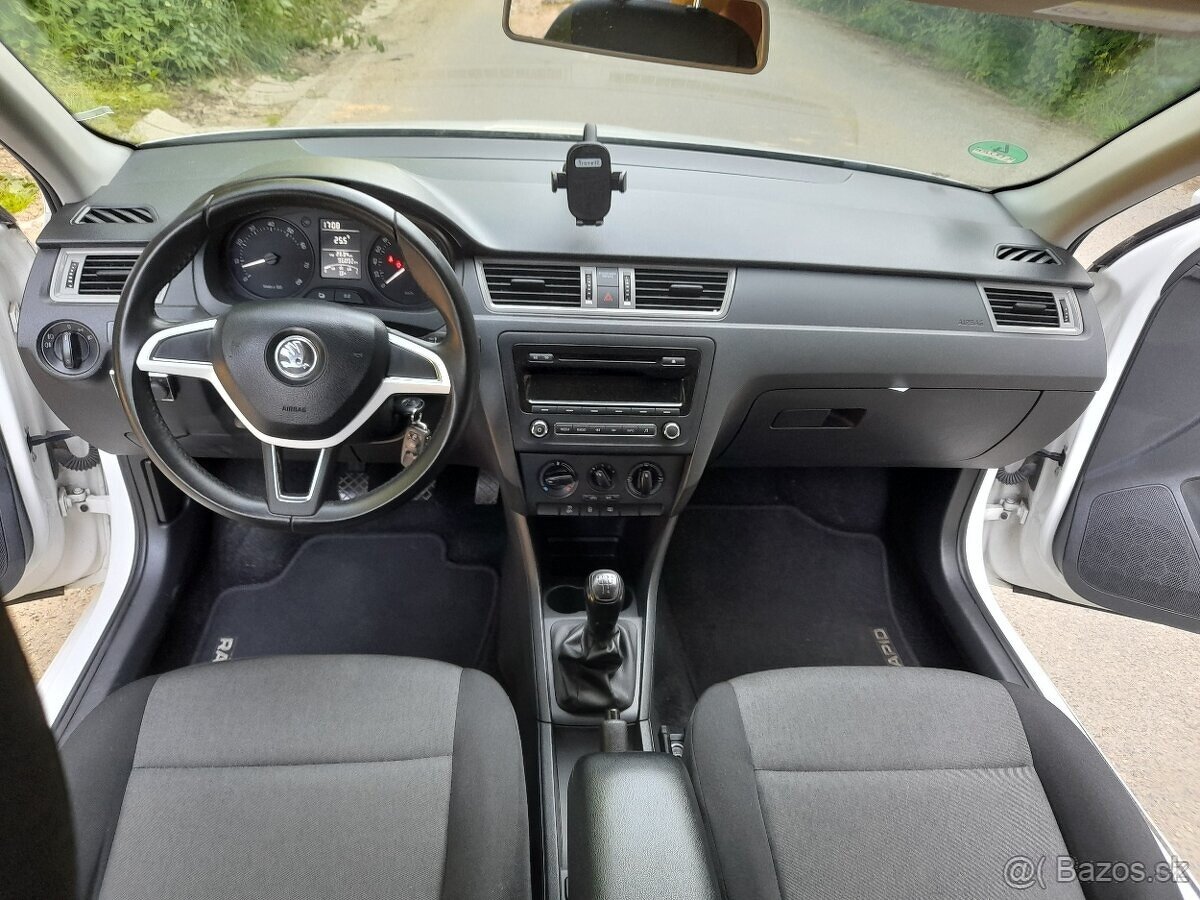 ŠKODA RAPID 1.2 TSI 63KW,2015,96.800KM,NEZ. TOPENÍ,TAŽNÉ - 13