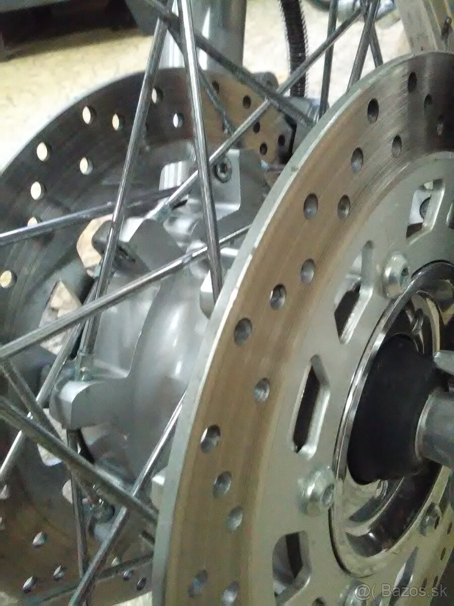 YAMAHA VIRAGO 1100 - 13