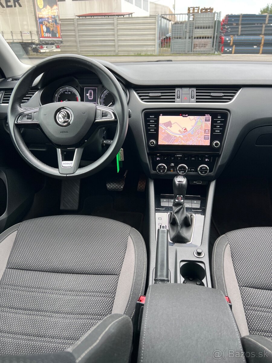 Škoda Octavia 3 facelift Scout 2018 dsg 4x4 - 13