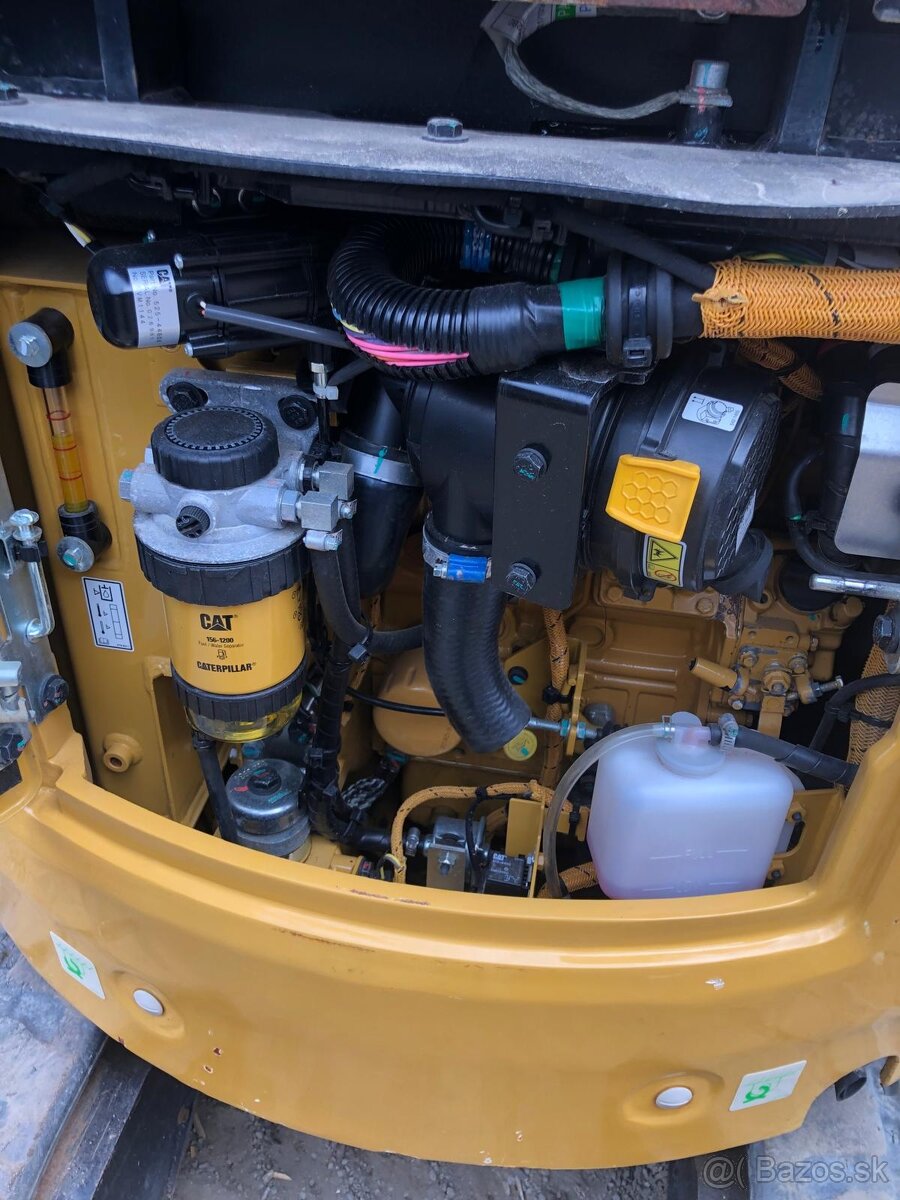 Minibagr CAT 302 CR POWERTILT - 13