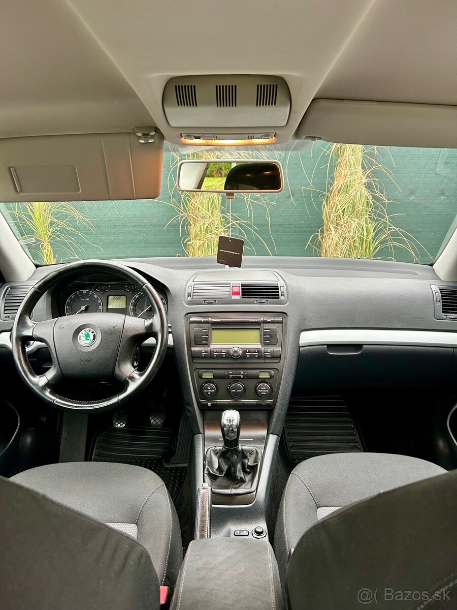 Škoda Octavia 2 1.9 TDi 77kw - 13