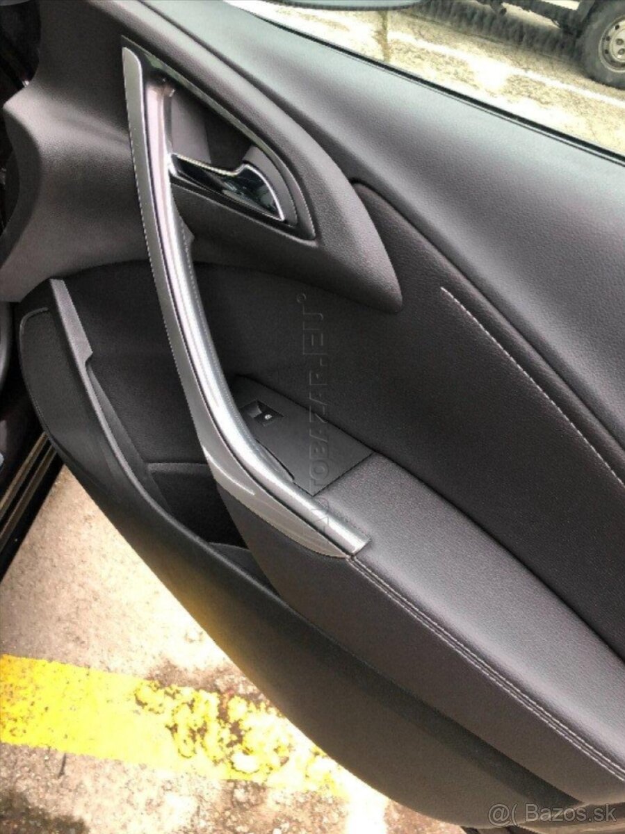 Opel Astra ST 2.0 CDTI - 13