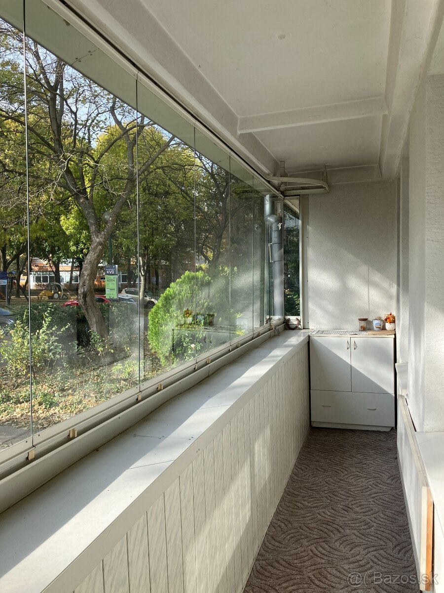 3i byt v blízkosti centra, v Karlovej Vsi - Líščom údolí - 13