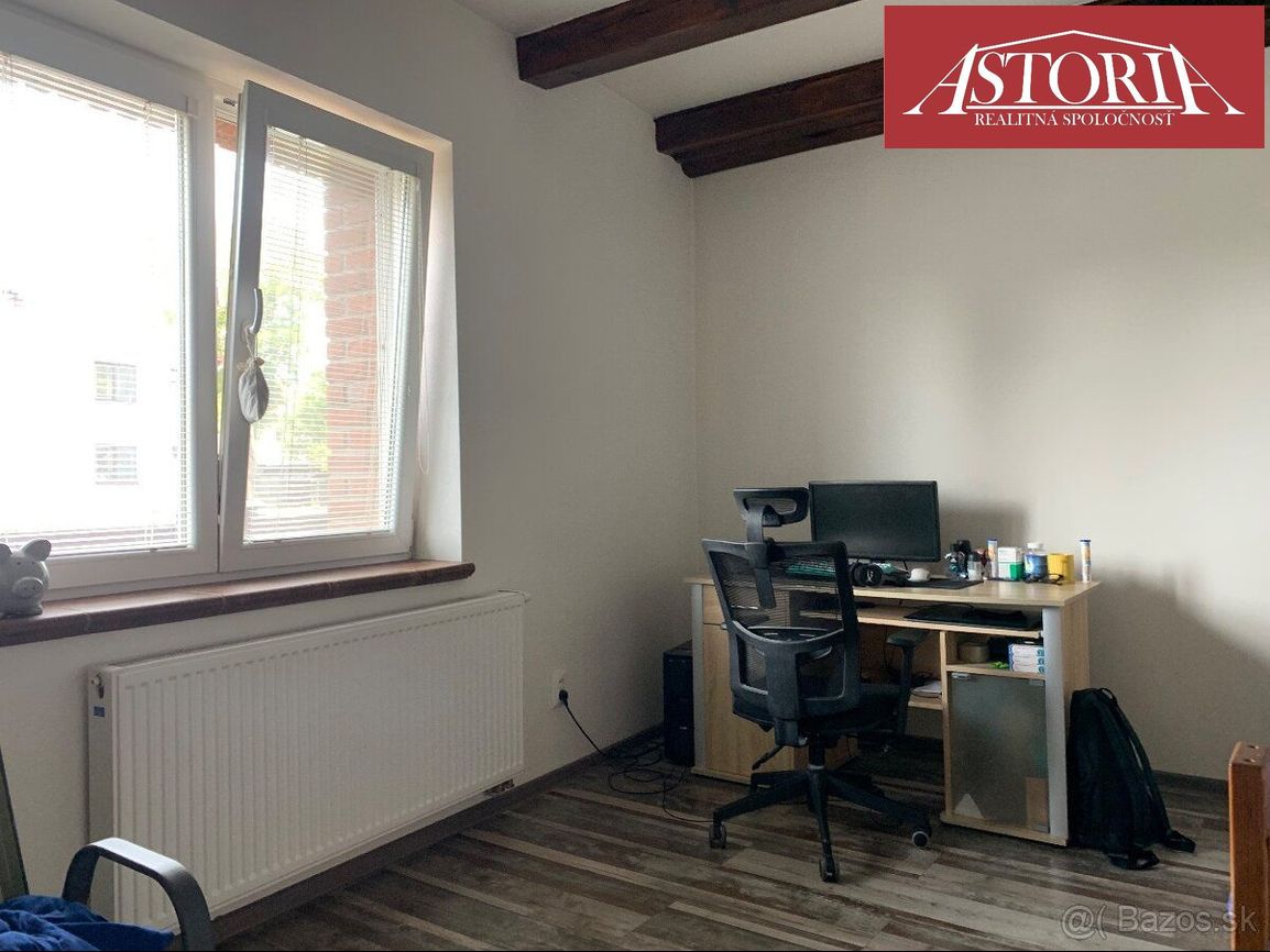 PREDAJ Kompletne zrekonštruovaný rodinný dom v Turanoch - 13