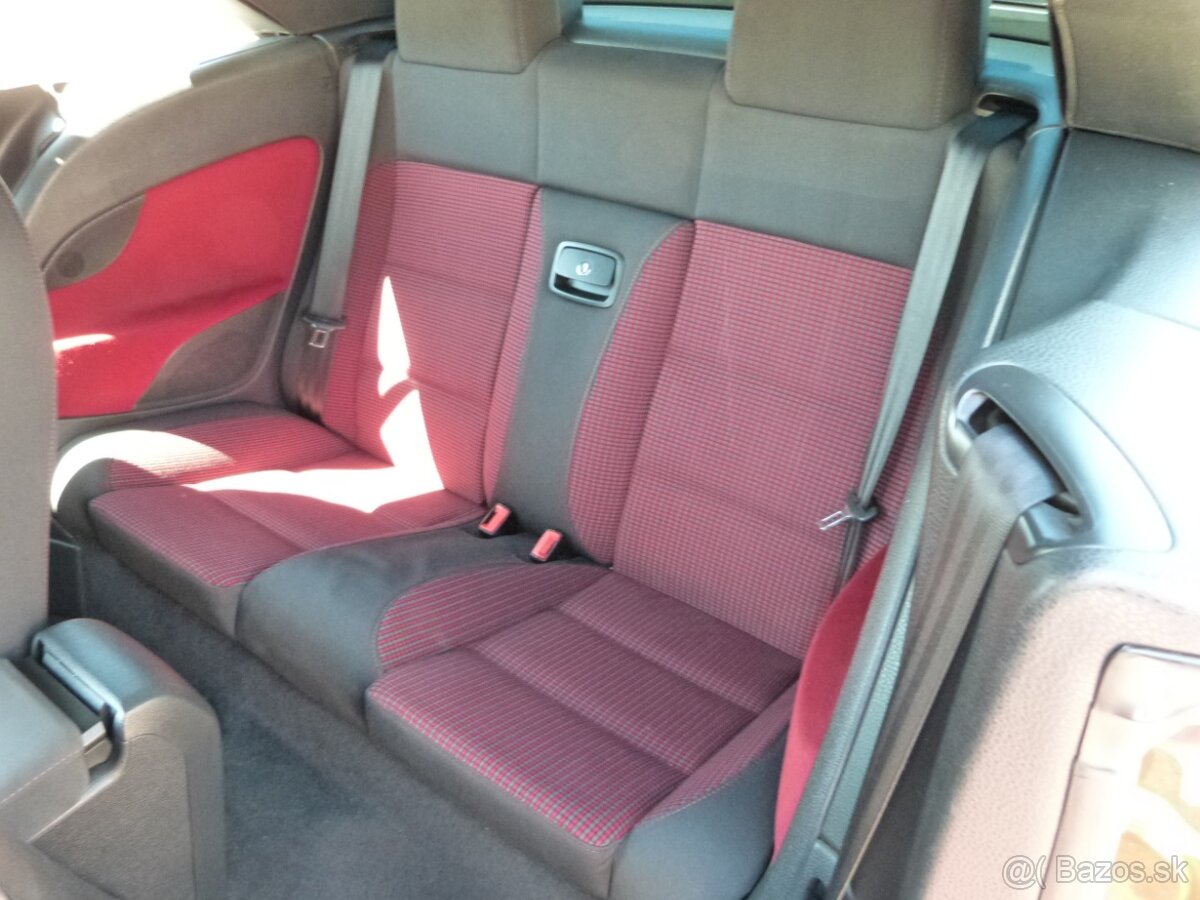 Volkswagen Eos 1,6 FSi 85kW M6 - 13