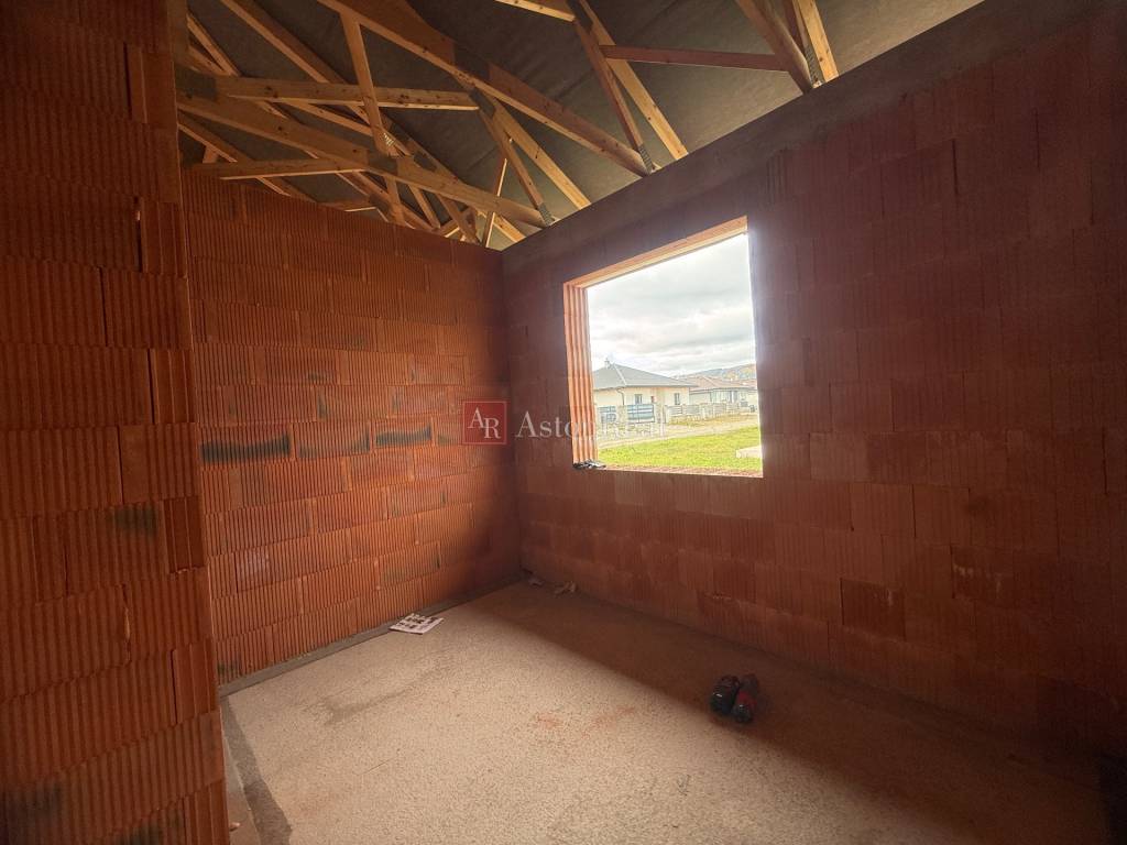 Praktický 4-izbový bungalov v novovybudovanej lokalite- Horo - 13