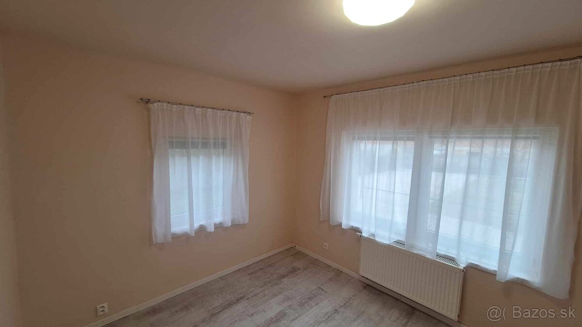 PREDAJ - Kompletne prerobený 3 izbový prízemný rodinný dom - 13