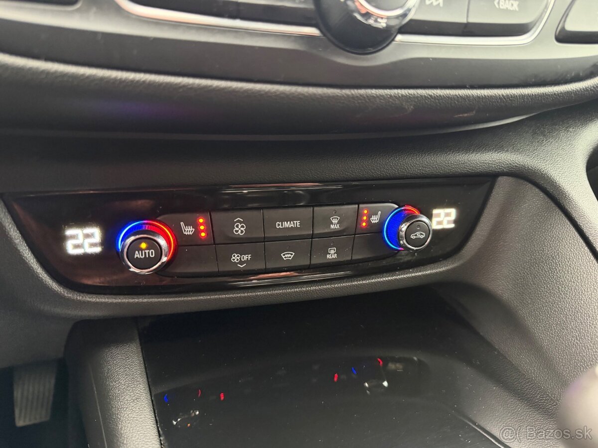 Opel Insignia ST 2.0 CDTI BiTURBO 210k S&S Ultimate 4x4 AT8 - 13