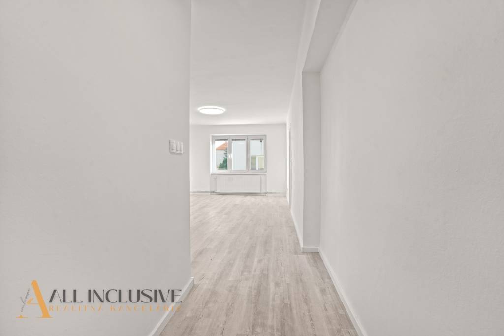 ALL INCLUSIVE I ČERSTVO ZREKONŠTRUOVANÝ 2 IZBOVÝ BYT SLÁDKOV - 13