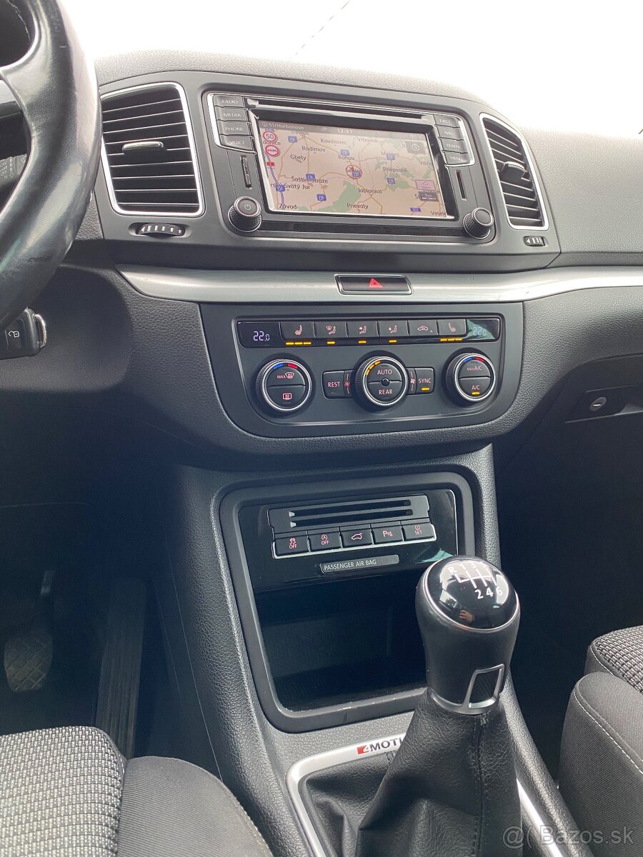 VOLKSWAGEN SHARAN 2.0 TDI HIGHLINE 4motion, 7 miestne - 13