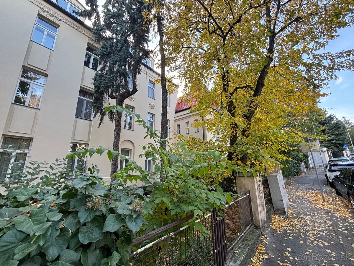 Unikátny staromestský byt 75m, ul. Palisády, top INVESTÍCIA - 13