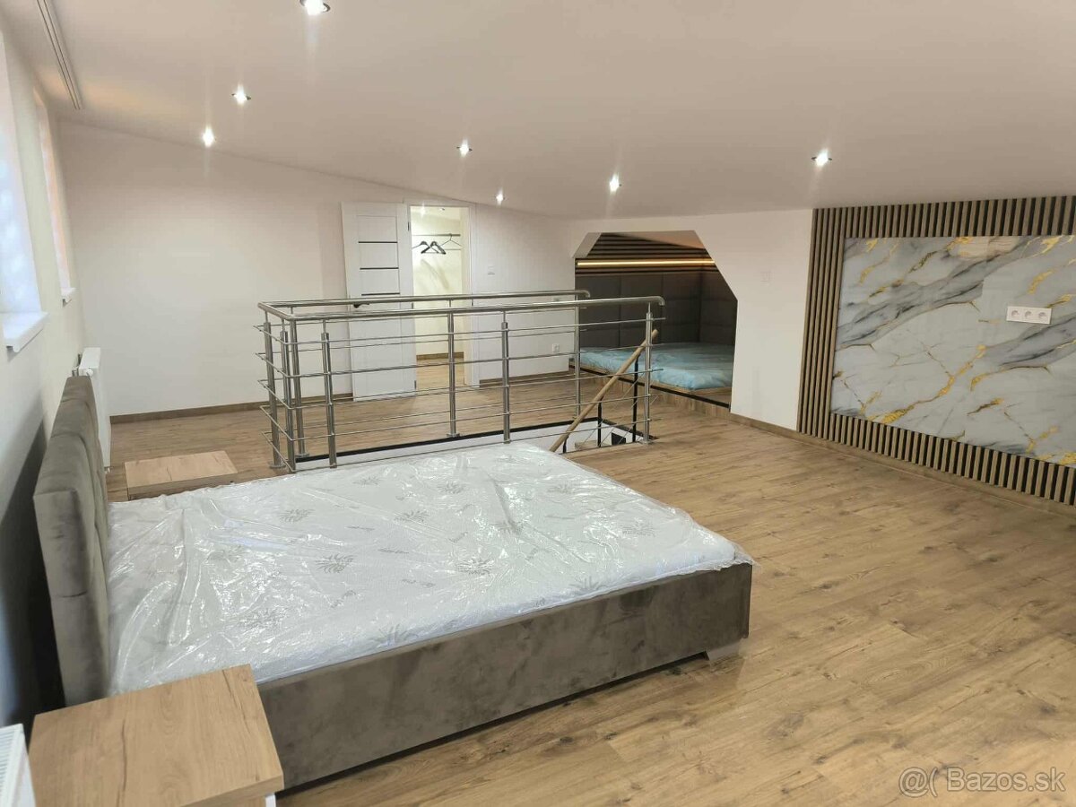 Prenájom bytu na námestí - 13