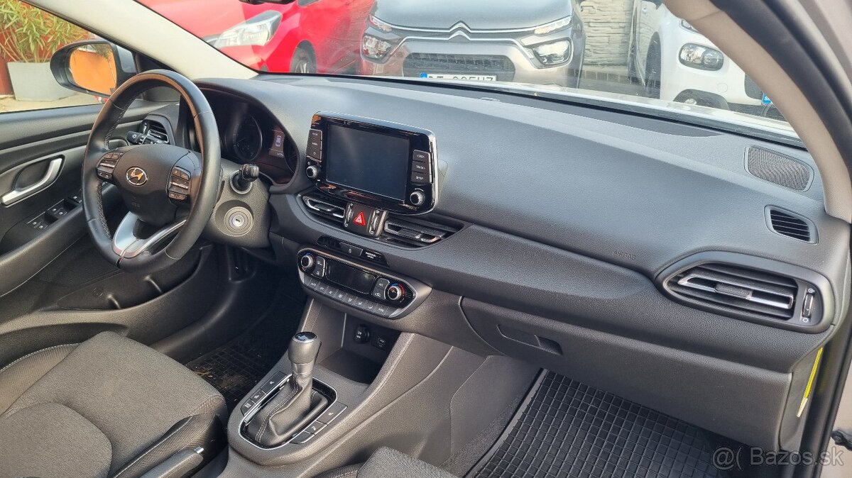 Hyundai i30 CW 1,5 TGDI Family, 117kw, AT/7 - 13