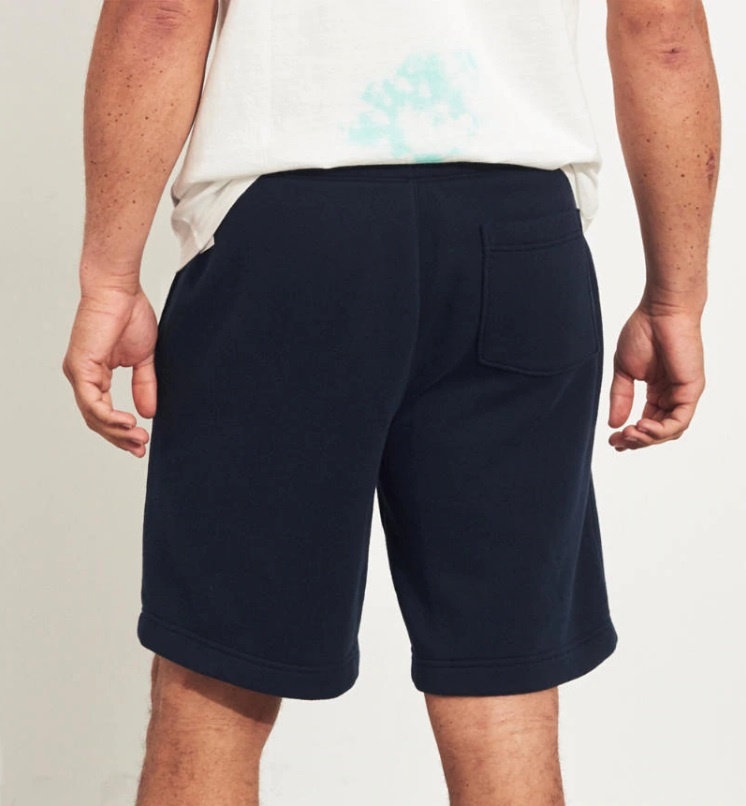 SÚPRAVA HOLLISTER: kraťasy + 2 x tričko veľ. M - 13