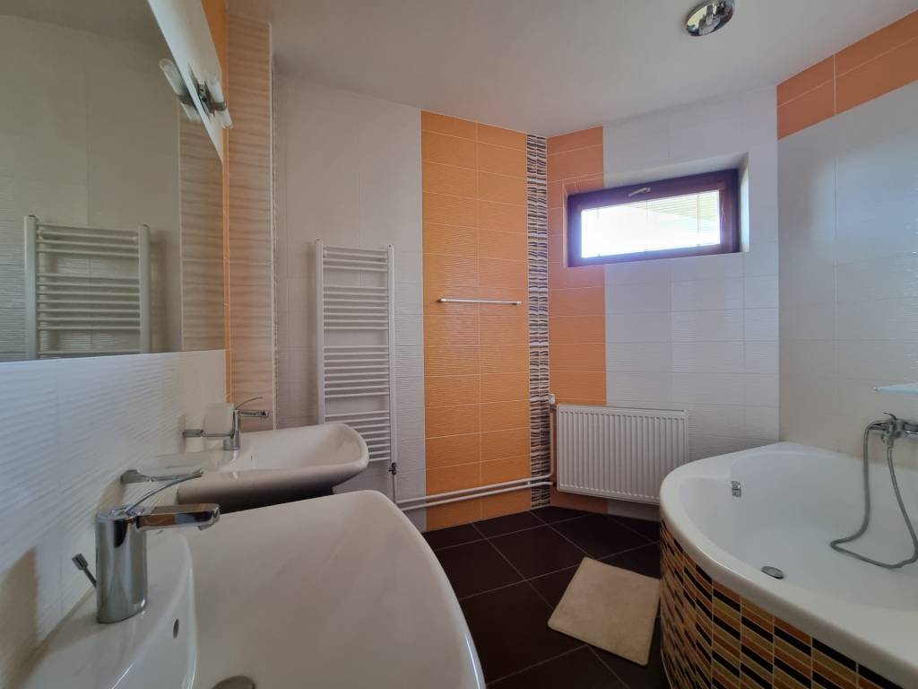 EXKLUZÍVNA VILA - NITRA - PREDAJ - 13