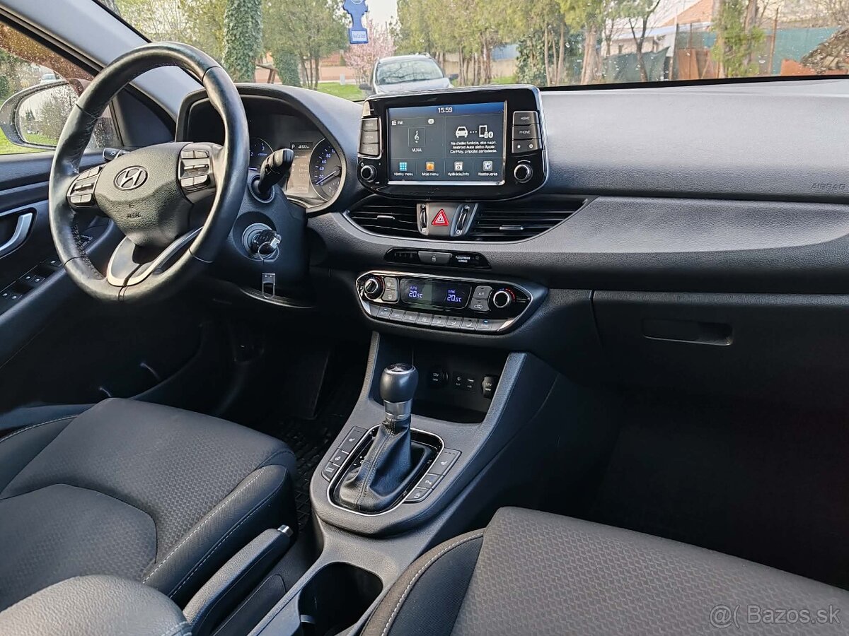 Hyundai i30 combi 1.6crdi - 13