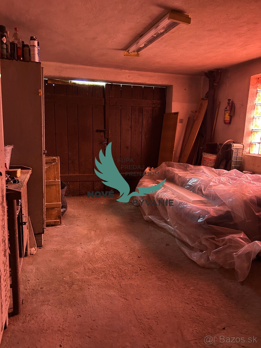 Priestranný rodinný dom s veľkou záhradou - Lopej - 13