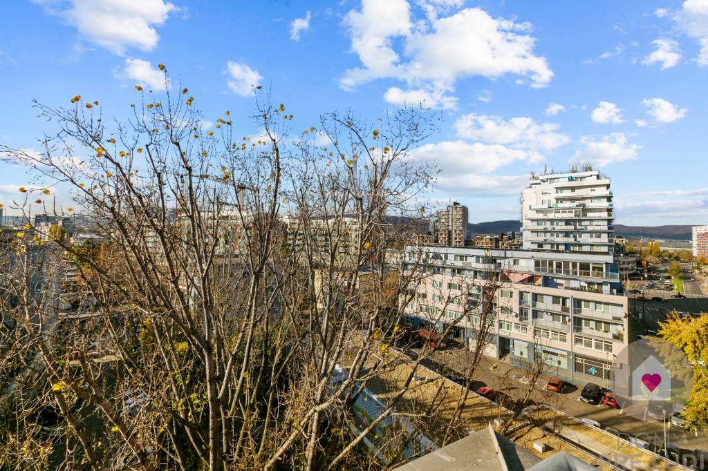 BA/RUŽINOV- 2i veľkometrážny byt s privátnym vstupom a teras - 13