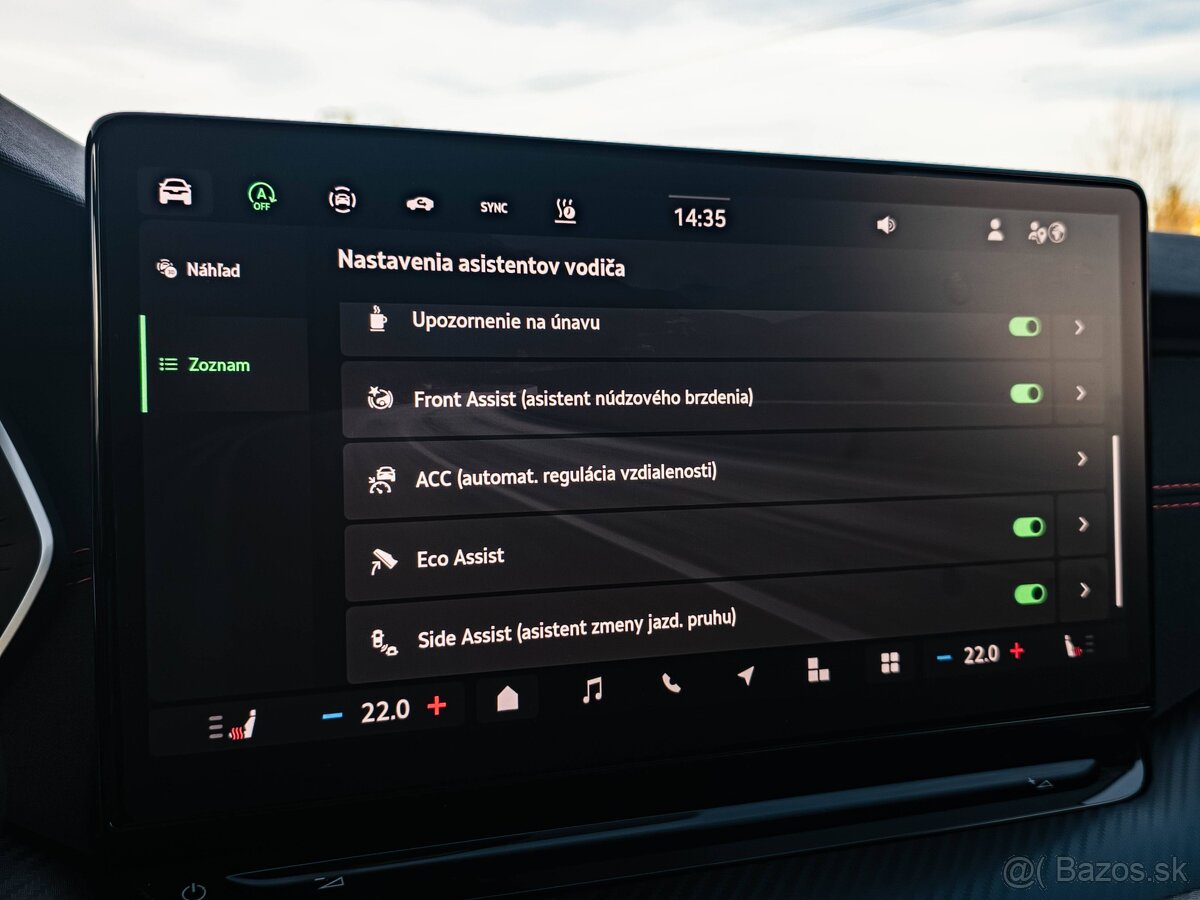 Škoda Octavia Combi VRS 195kW DSG Webasto, Virtual Cockpit - 13
