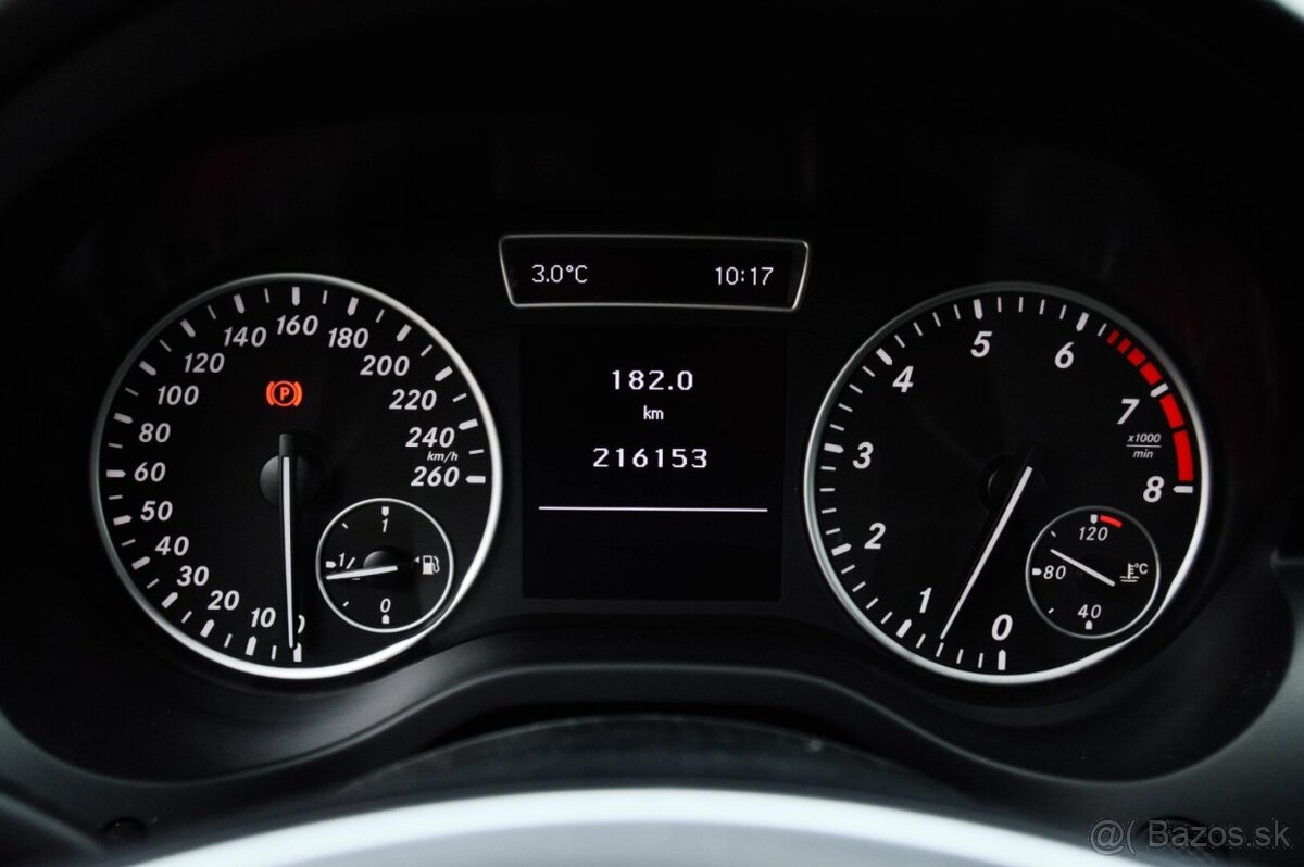 Mercedes-Benz A trieda 180 - 13