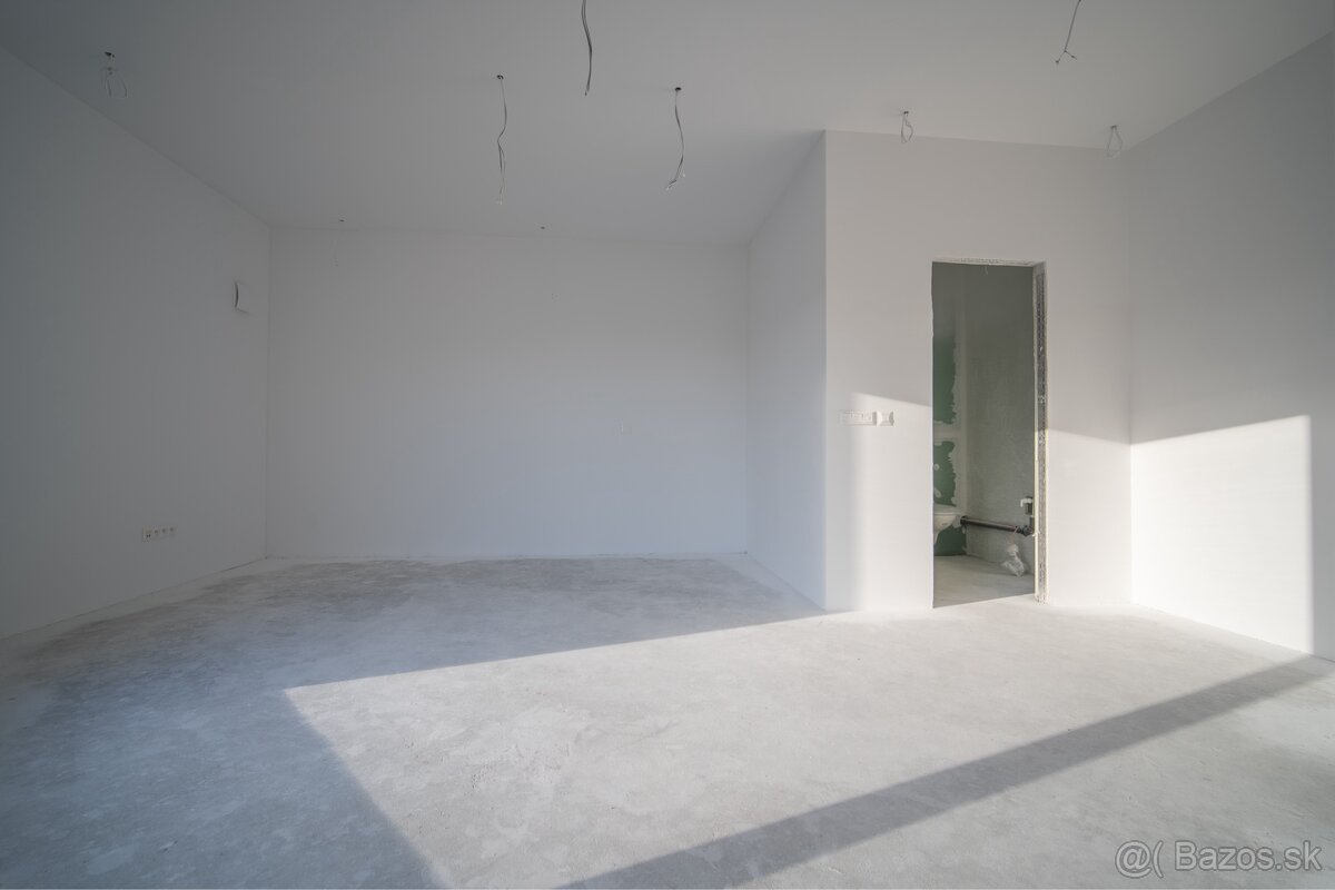 PREDAJ 3 izbového bytu K Železnej studienke, Staré Mesto - 13