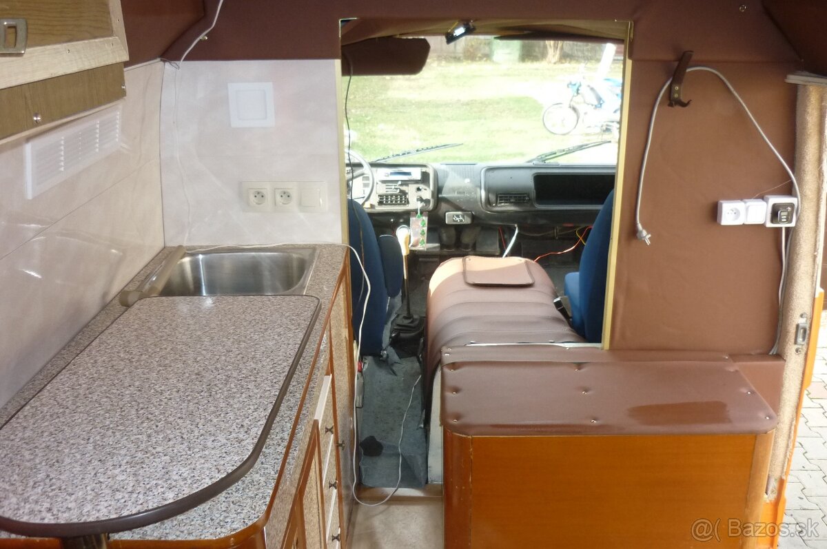 Predám retro karavan - 13