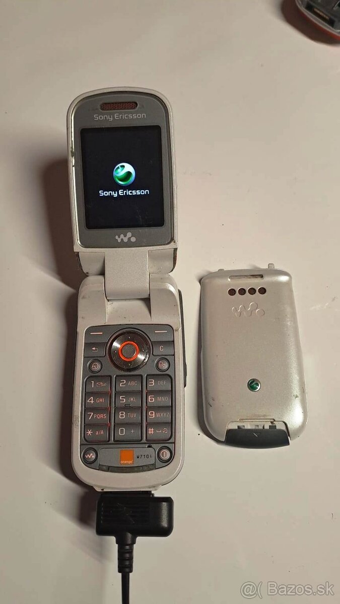 SONY ERICSSON staré tlačítkové - 13