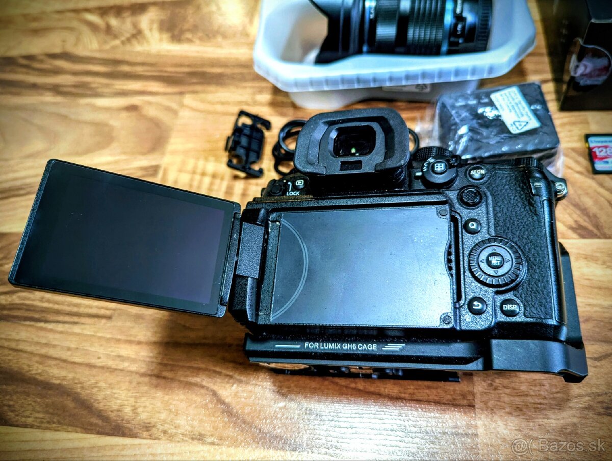 Panasonic GH6 + OM System Digital ED 12-40mm f2.8 a statív - 13
