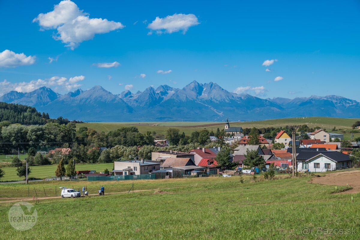 Na predaj stavebné pozemky s výhľadom na Vysoké Tatry - 13