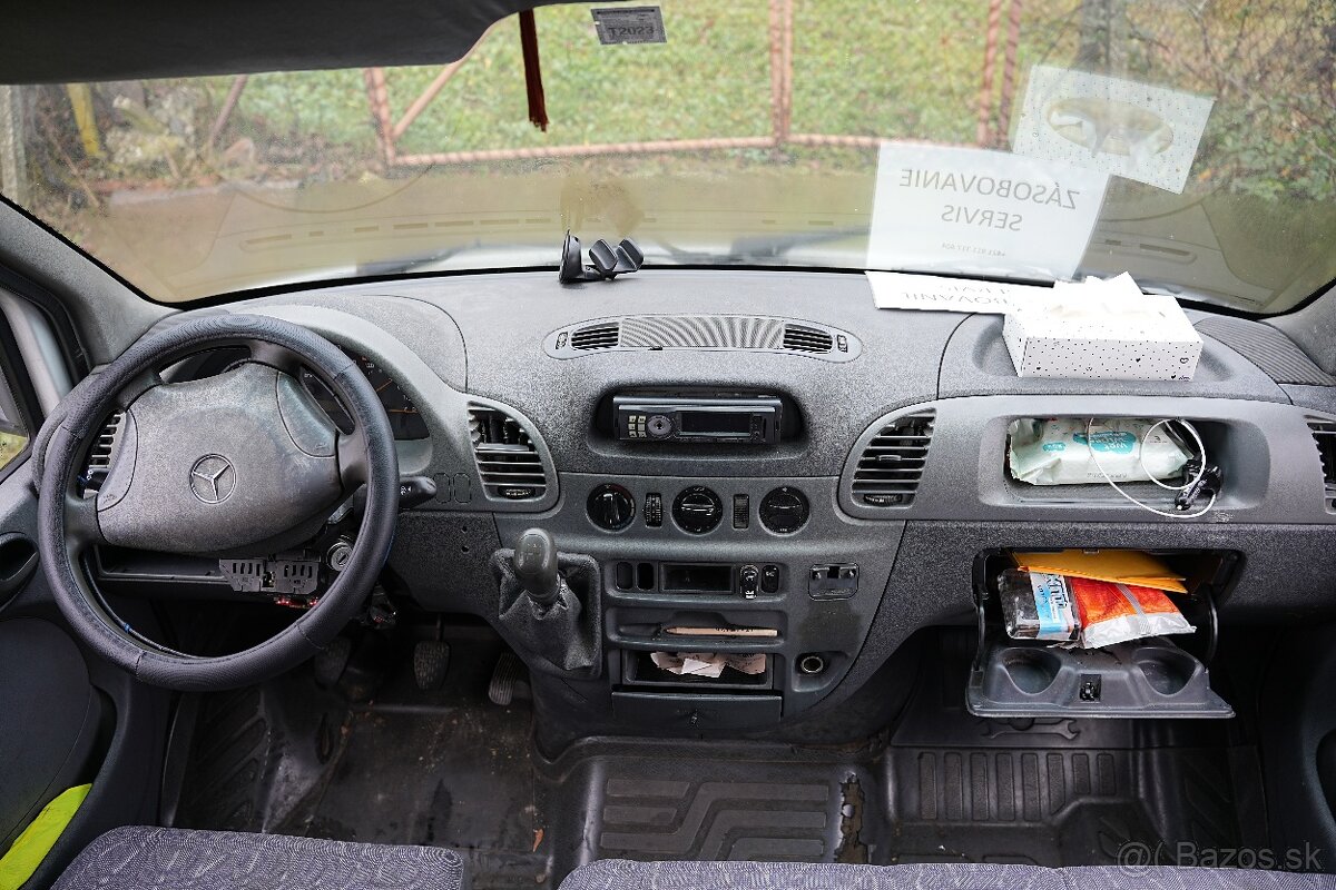 Obytná dodávka Mercedes Benz Sprinter - 13