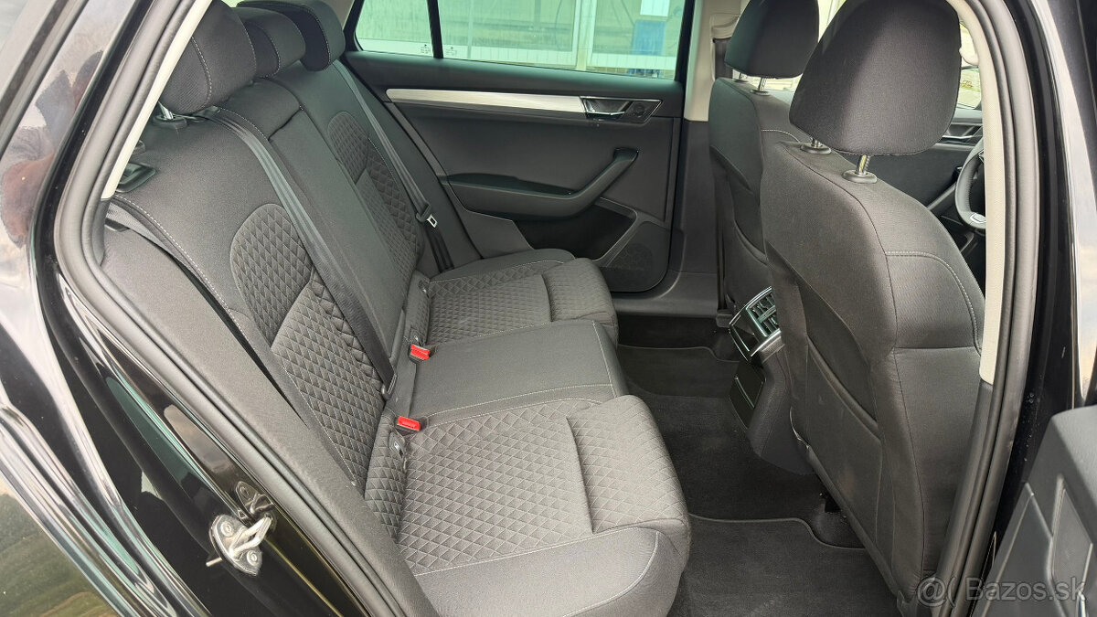 Škoda Superb Combi 2.0 TDI SCR :: 36.915km :: - 13