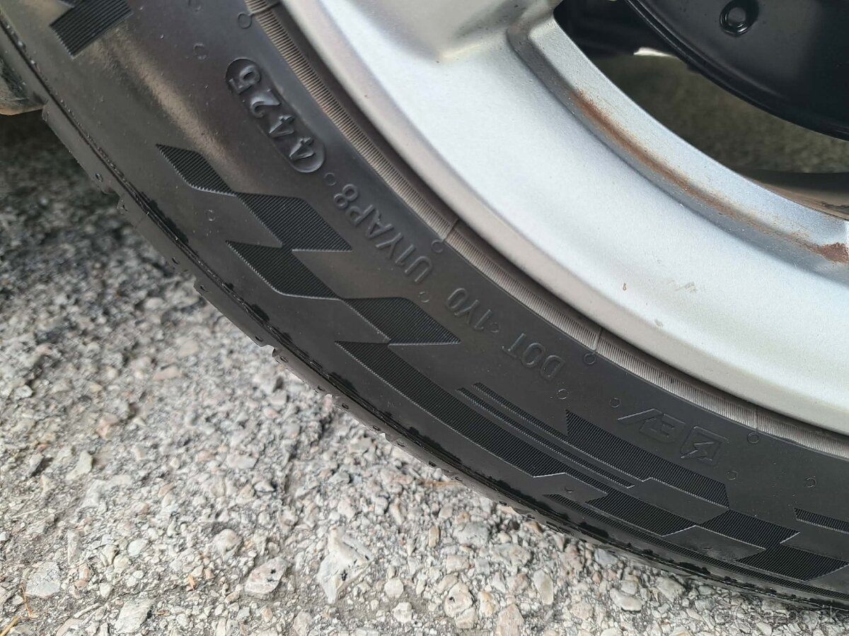 Predám hondu civic 1.8 benzin 103kw - 13