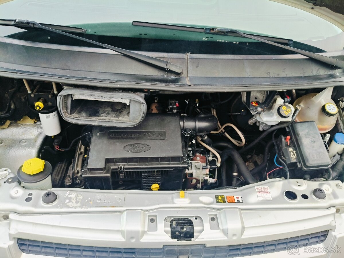 Ford Transit 2011 9 miestne - 13