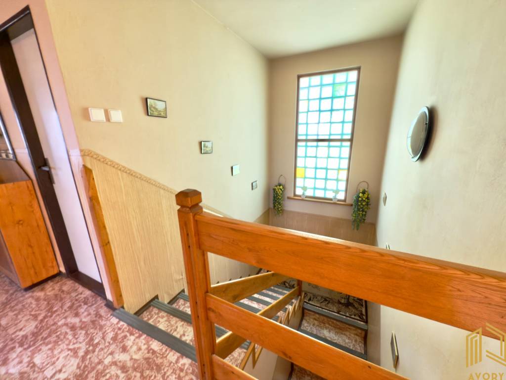 VÝRAZNÁ ZĽAVA , NA PREDAJ 5 - IZB. ROD.DOM, JABLONICA. - 13