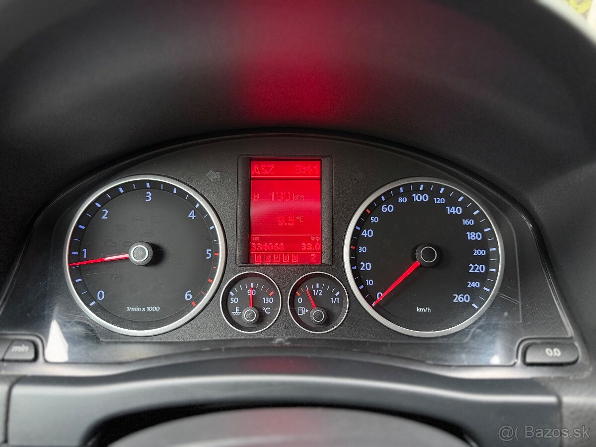 Volkswagen Tiguan 2.0 TDi 4 MOTION DSG - 13