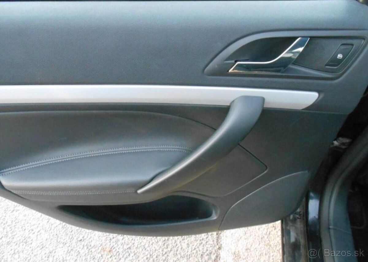 Škoda Octavia 2,0 RS 147 kW Serviska benzín - 13