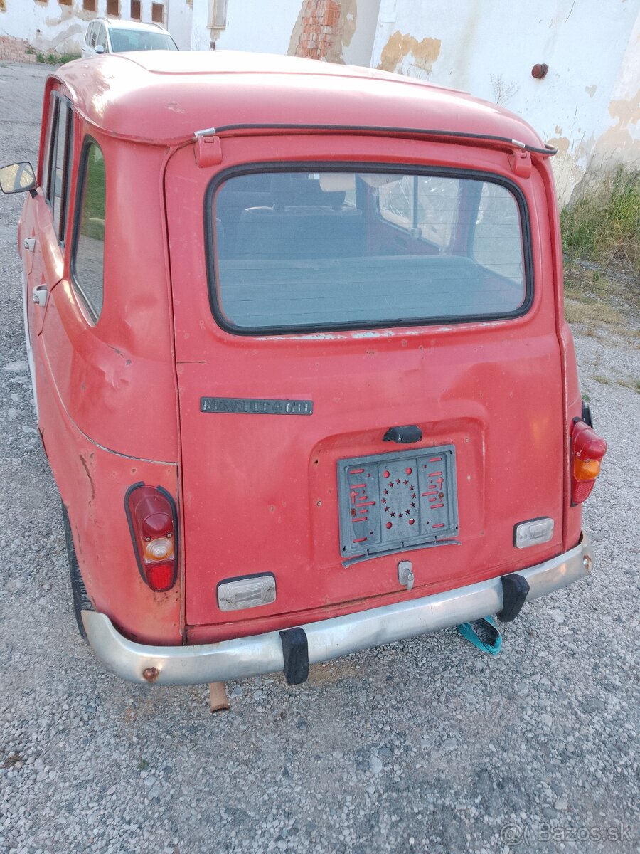 Renault 4 - 13