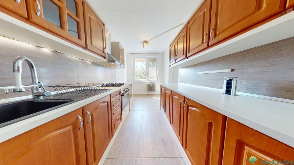 Pohodový 4-izbák v centre Trebišova – ideálny pre rodinu aj - 13