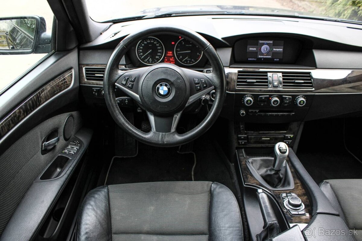 BMW Rad 5 Touring E61 525d - 13