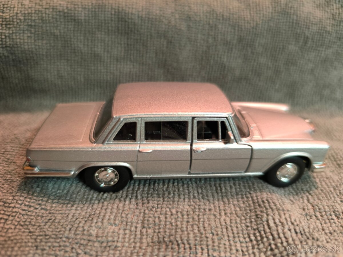 Predám tieto kovové autíčka ( angličáky ) - 13