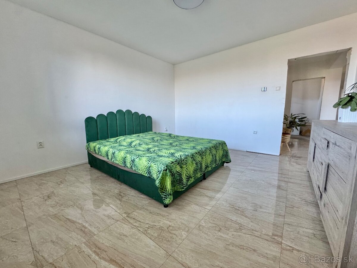 Novostavba - rodinný dom v obci Hriadky - 13