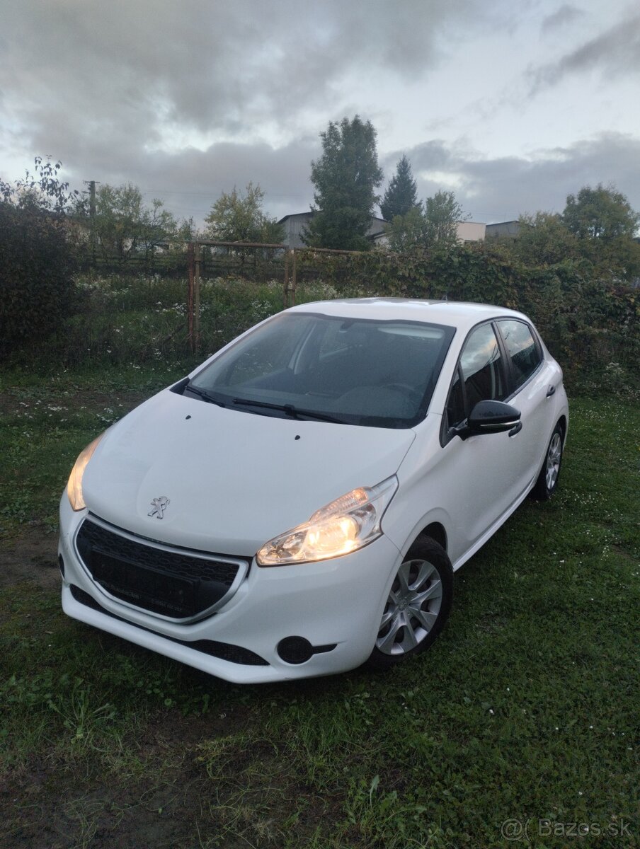 Peugeot 208 1.0vtiAccess - 13